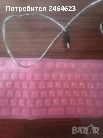 Розова клавиатура , снимка 3 - Клавиатури и мишки - 53493596