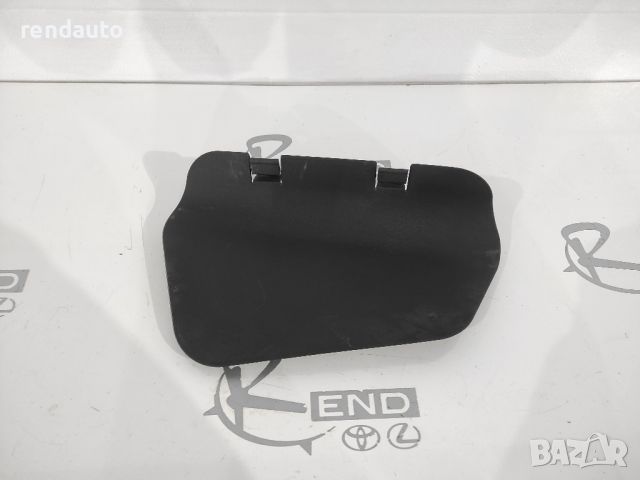 Десен капак в багажник за Toyota Auris 2006-2012 64745-02190, снимка 1 - Части - 45189041