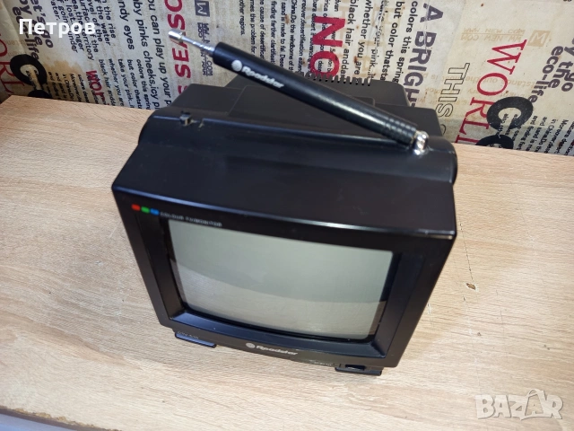 Мини Телевизорче "Roadstar" CTV-510.6", снимка 7 - Антикварни и старинни предмети - 53419246