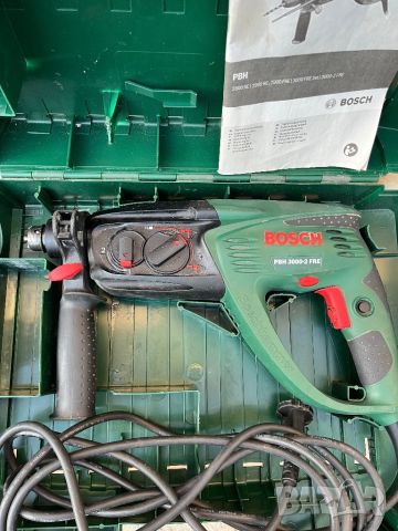 Електрически Перфоратор/Бормашина BOSCH PBH 3000 FRE, 750W, 2,8J, SDS+!, снимка 2 - Бормашини - 45626107