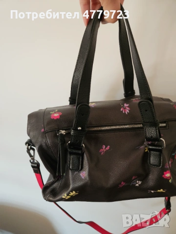 Дамска чанта Desigual с флорален дизайн, снимка 3 - Чанти - 54296479