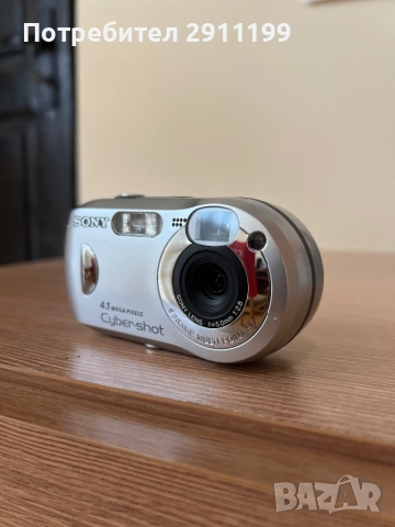 Фотоапарат Sony 4,1Mp, снимка 2 - Фотоапарати - 52430025
