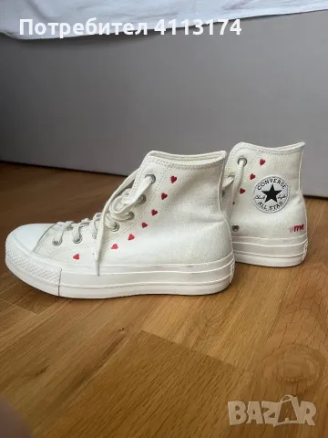 Converse обувки Свети Валентин, снимка 1 - Дамски ежедневни обувки - 48894527