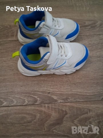 Детски светещи маратонки