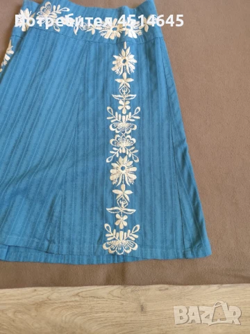 Уникална пола с бродерия 