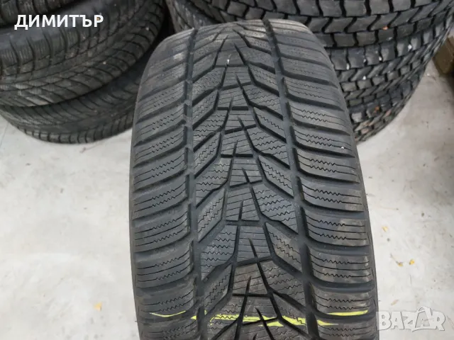 САМО 1бр.зимна гума HANKOOK 225/40/19 DOT 1924, снимка 2 - Гуми и джанти - 48708178