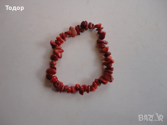 Страхотна гривна естествен корал , снимка 6 - Гривни - 52662107