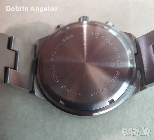 Оригинален ръчен мъжки часовник VOLVO R-Design Chronograph, снимка 12 - Мъжки - 47950994