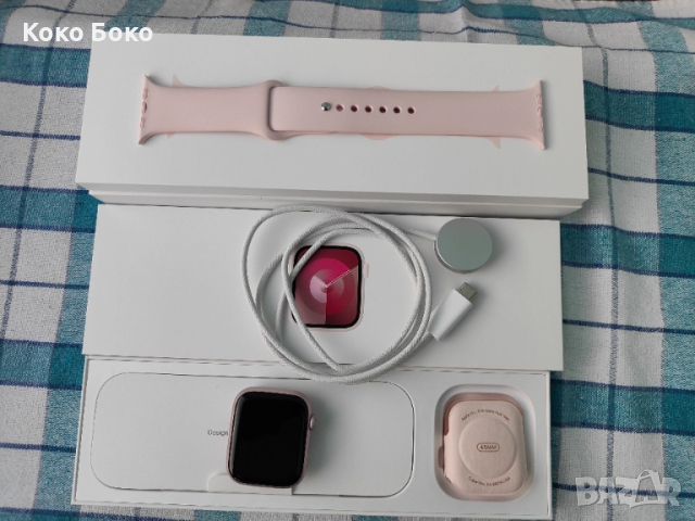 Изключително запазен Apple Watch Series 9 45мм Pink GPS с 95% батерия, снимка 2 - Смарт гривни - 52416677