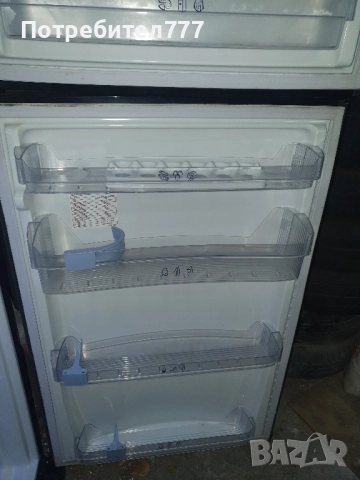 Хладилник Whirlpool , снимка 6 - Хладилници - 52325221