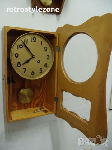 № 7470 стар стенен часовник   - механичен , навиване с ключ  - с гонгове на половин и кръгъл час  - , снимка 3 - Антикварни и старинни предмети - 45149086