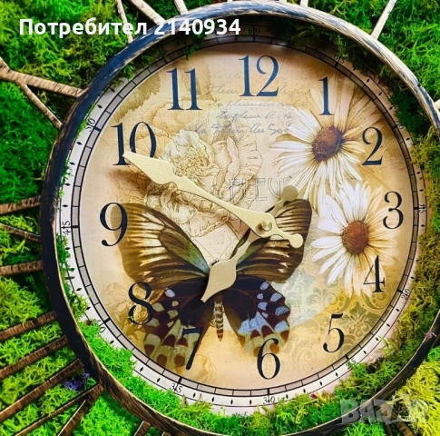 Часовник със скандинавски мъх. Пеперуда, снимка 3 - Стенни часовници - 53060872