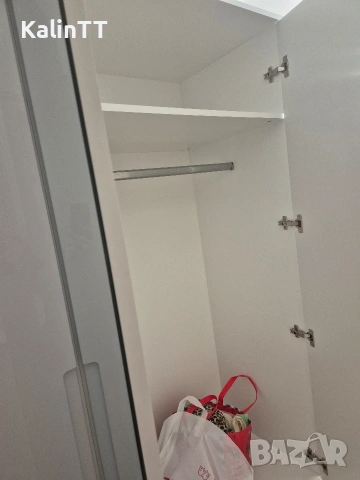 Гардероб МДФ - бял гланц, снимка 2 - Гардероби - 53468425