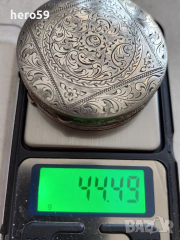 Стара сребърна гравирана кутийка за хапчета-сребро 900 проба , снимка 8 - Антикварни и старинни предмети - 45674624