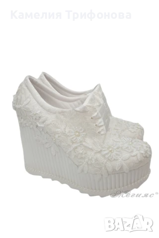 Булчински обувки на платформа бели 