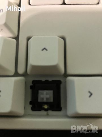 Механична клавиатура ducky x varmilo maya pro, снимка 3 - Клавиатури и мишки - 45594762