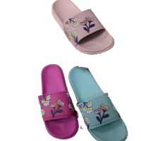 Леки и много удобни дамски плажни чехли с цветни декорации, снимка 1 - Джапанки - 45380822