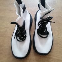 Дамски обувки, снимка 2 - Дамски ежедневни обувки - 45380070