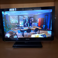 Телевизор Toshiba 22инча с вградено ДВД, снимка 2 - Телевизори - 45072898
