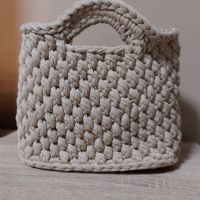 плетена чанта , снимка 1 - Чанти - 45464974