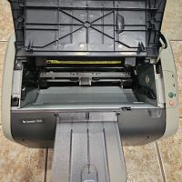 Hp LaserJet 1010 лазерен принтер за офис/дом с 6 месеца гаранция, laser printer, снимка 3 - Принтери, копири, скенери - 45172089