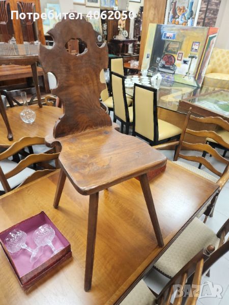 Винтидж, Brutalist дизайн столове от края на 19ти век изработени на ръка от масивно дърво., снимка 1