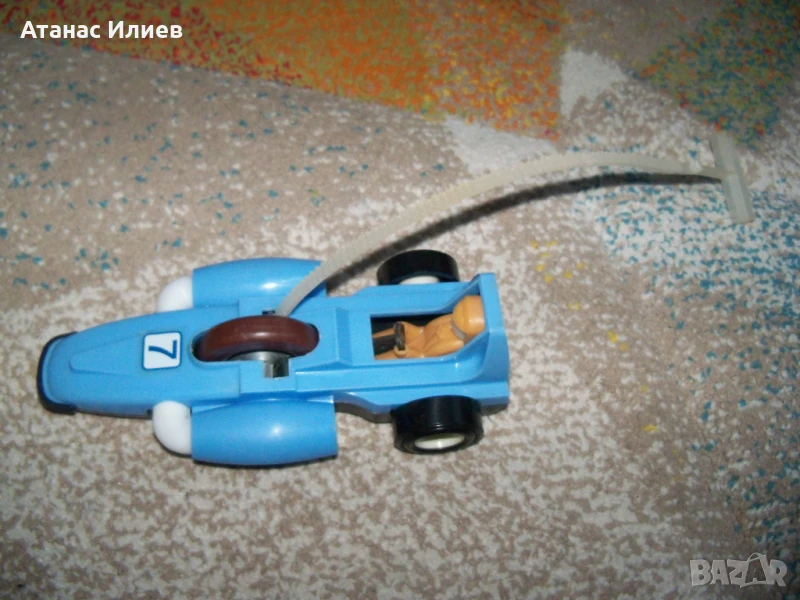 Пластмасова състезателна кола с изстрелвачка, соц играчка, снимка 1