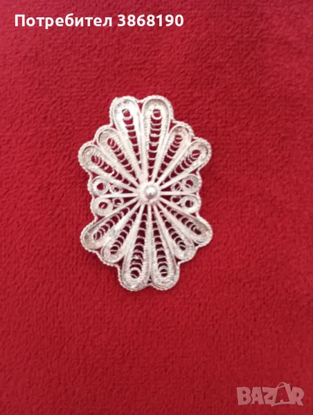 Малка сребърна брошка за ревер, снимка 1