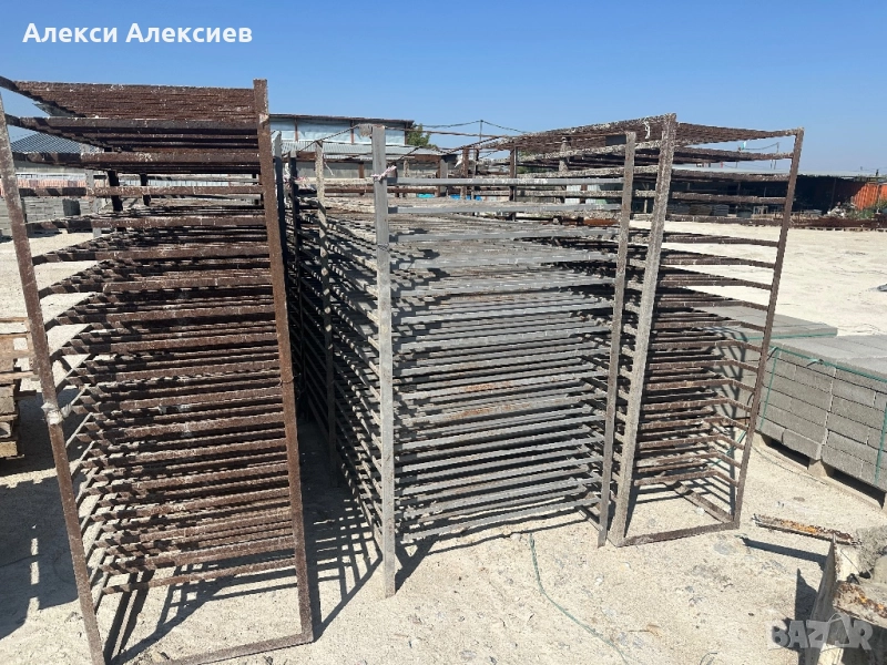 Продавам метални стелажи за производство на бетонови изделия, снимка 1