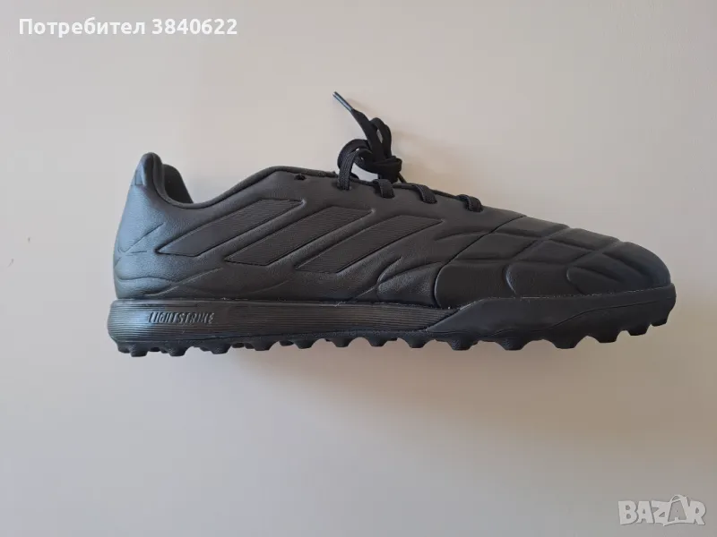 Футболни обувки стоножки номер 43 1/3, снимка 1