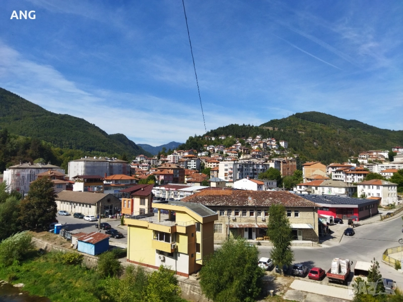 Продава четиристаен апартамент с гараж в гр.Смолян, снимка 1