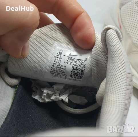 Маратонки Nike Air Max

Носени, но в добро състояние.

Размер 44 стелка 28 см

Цена 30 евро. , снимка 4 - Маратонки - 54093810