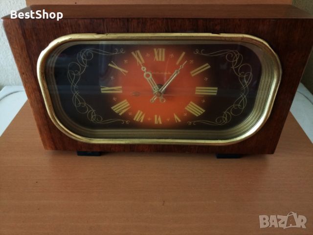Часовник Янтар, снимка 1 - Антикварни и старинни предмети - 45321544