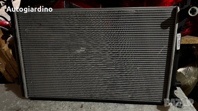 Нов  Воден Радиатор за Audi , VW - 1K0121251BR