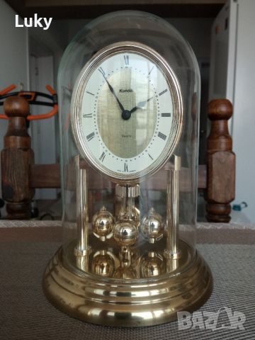 Прекрасен,старинен часовник--Маяк-СССР.Кристал.Работещ., снимка 9 - Антикварни и старинни предмети - 45885894