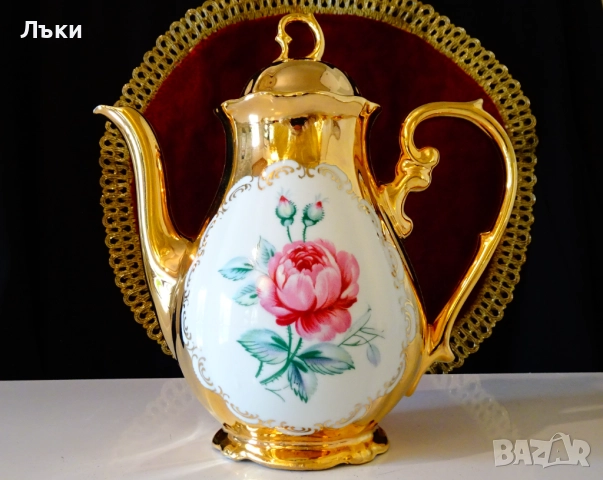 Сервиз за кафе баварски порцелан,чисто злато,роза,барок. , снимка 2 - Антикварни и старинни предмети - 52056365