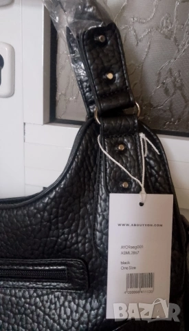 дамска чанта, снимка 4 - Чанти - 53694737