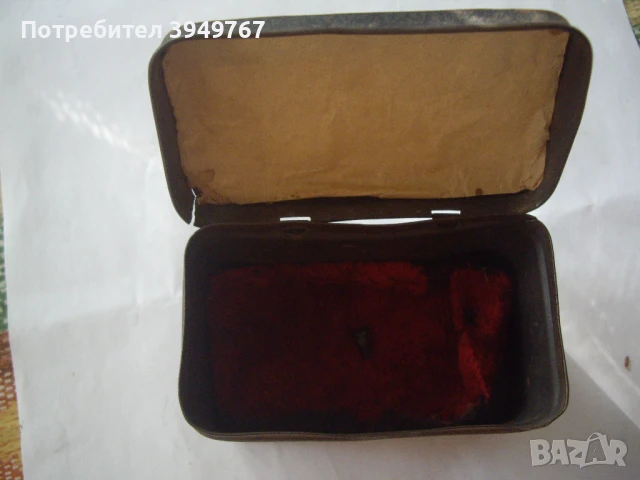 Стара ламаринена руска кутия., снимка 3 - Антикварни и старинни предмети - 51168869