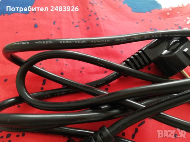 Захранващ кабел за компютър, снимка 1 - Кабели и адаптери - 45880254