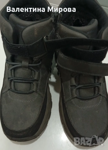 Продавам ботуши 34