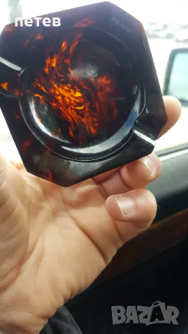 Каталин. Пепелник. Стар пепелник.