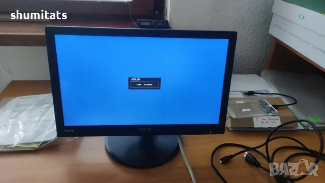 Монитор Asus 15,6 инча VT168H с тъчскреен, снимка 2 - Монитори - 47160691