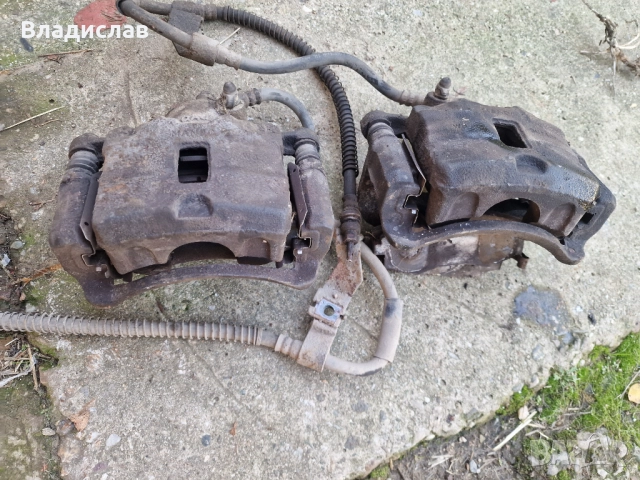 Предни спирачни апарати Киа Джойс 2.0 139 коня , снимка 2 - Части - 52248565