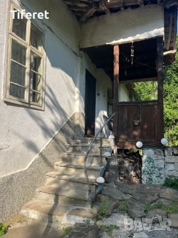 с. Голям Извор Къща с  двор