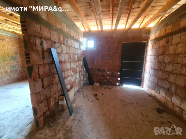 НОВОПОСТРОЕНА ЕДНОЕТАЖНА КЪЩА С ПАРЦЕЛ 2 015 кв.м., снимка 10 - Къщи - 50947377