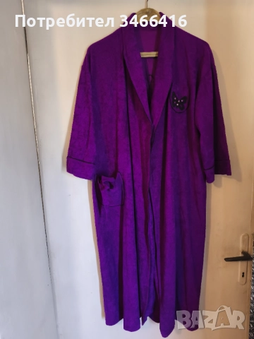 Продавам дамски пеньоар