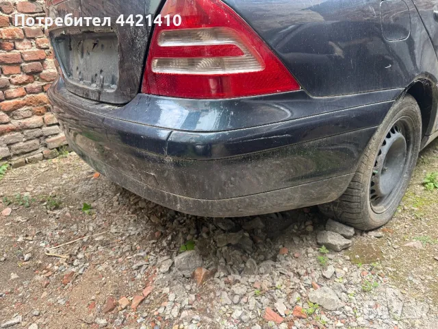 Задна броня за Мерцедес Ц-класа w203, снимка 3 - Части - 50392178