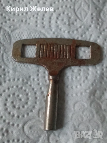 Ключ за стенен часовник 52056