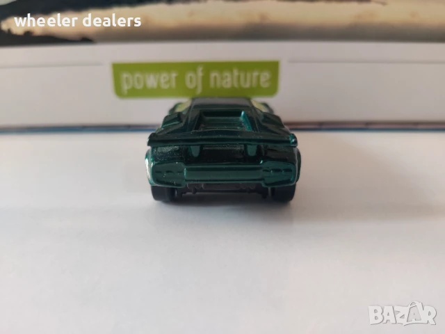 Метална количка Matchbox Мачбокс Lamborghini Countach, снимка 4 - Колекции - 50754799