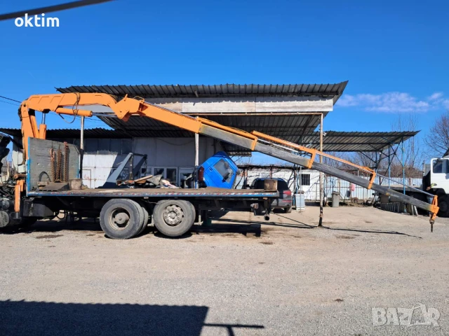 Продавам кран за камион вдига на 4м. 3.5 тона с ревизионна книга 